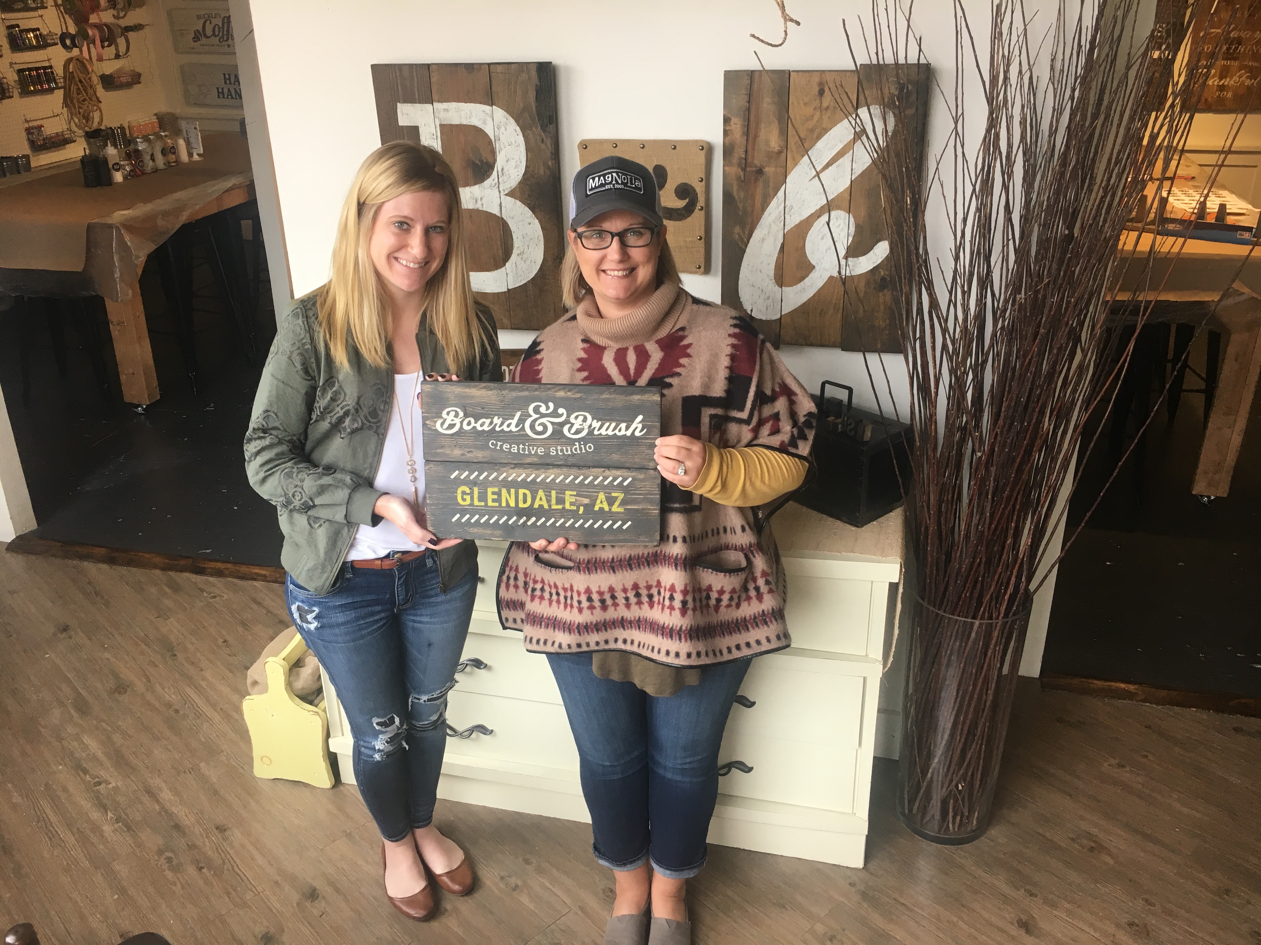 Glendale, AZ Board & Brush Set to Open Book A DIY